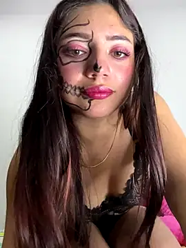 Snapshot of LisaGoddes chatting on October 30, 11:34 pm LisaGoddes online show from October 30, 11:34 pm