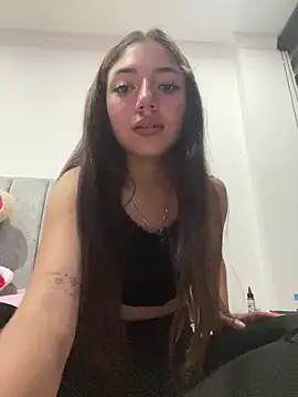 Snapshot of LisaGoddes chatting on May 13, 3:35 am LisaGoddes online show from May 13, 3:35 am