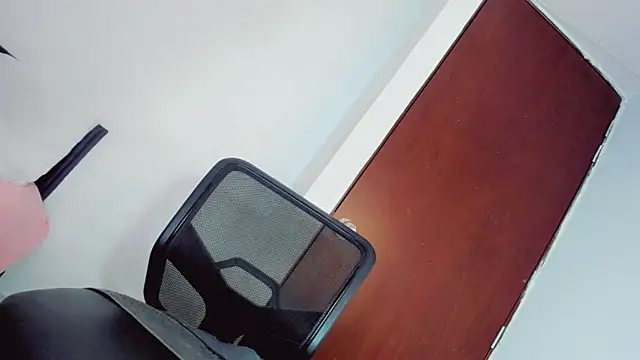 0MEGAN01 online show from September 24, 7:59 am