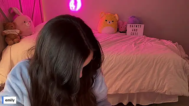 emmyfawn online show from September 12, 4:23 am