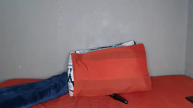 Lunalee online show from March 3, 9:27 am