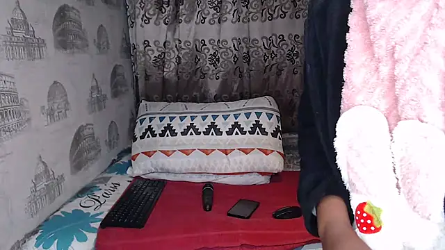 Lunalee online show from July 15, 8:32 am