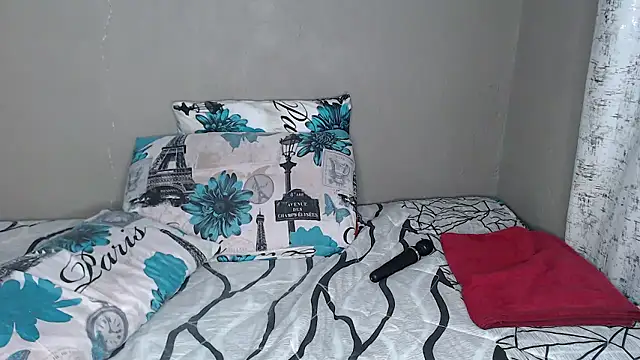 Lunalee online show from January 16, 8:24 pm