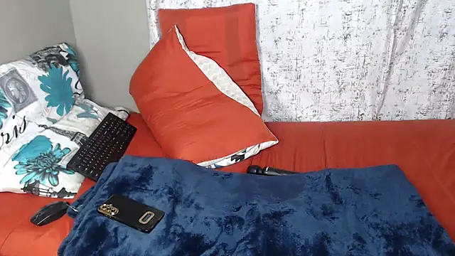 Lunalee online show from January 12, 10:14 pm