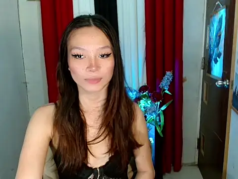 Snapshot of Urlustfull_Sainaxxx chatting on October 23, 12:53 am Urlustfull Sainaxxx online show from October 23, 12:53 am