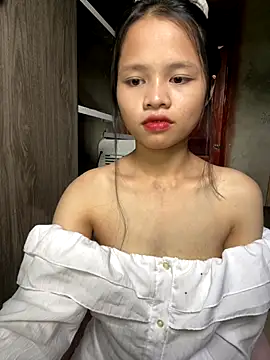 Snapshot of Hana-44 chatting on November 12, 7:45 am Hana-44 online show from November 12, 7:45 am