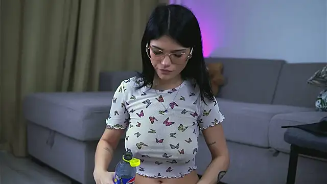 HotMollyX online show from June 5, 2:49 am
