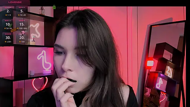 lily morty online show from November 16, 7:29 pm