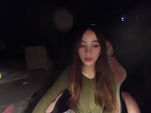 Snapshot of Yummiiieee28 chatting on September 23, 2:07 am Yummiiieee28 online show from September 23, 2:07 am