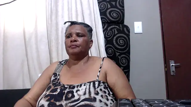 GrandBustyMelon online show from November 29, 3:34 pm