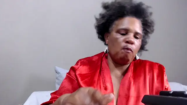 GrandBustyMelon online show from February 10, 4:33 am