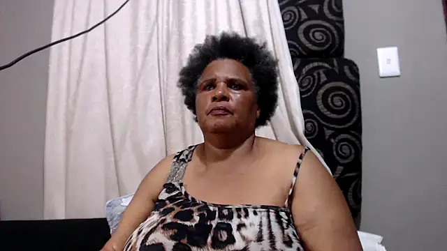 GrandBustyMelon online show from November 30, 3:57 pm