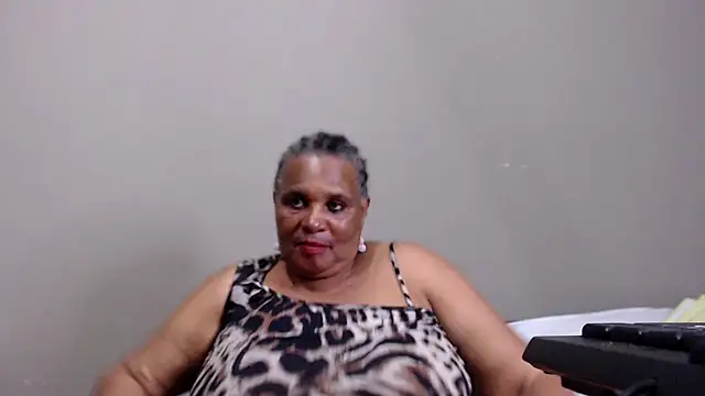 GrandBustyMelon online show from April 30, 5:42 pm