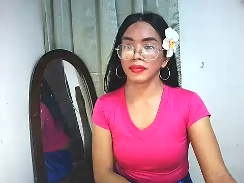 Snapshot of _karie chatting on October 15, 7:38 am karie online show from October 15, 7:38 am