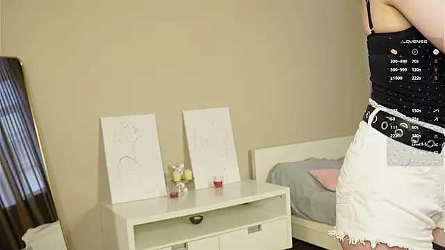 MarenRawicki online show from November 8, 8:51 am