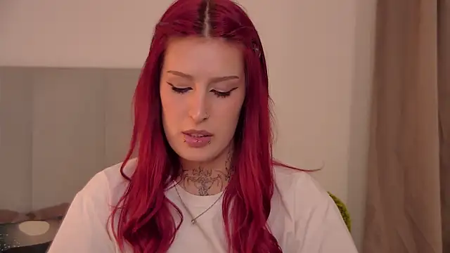 ElisMuse online show from April 18, 7:07 pm