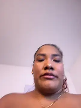 Snapshot of anailynn chatting on October 20, 10:54 pm anailynn online show from October 20, 10:54 pm