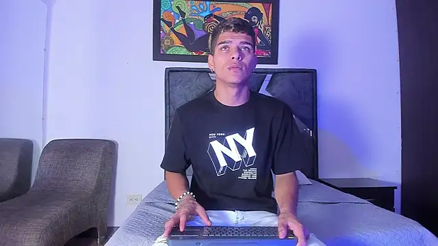 wyatt 3 online show from November 7, 12:31 pm