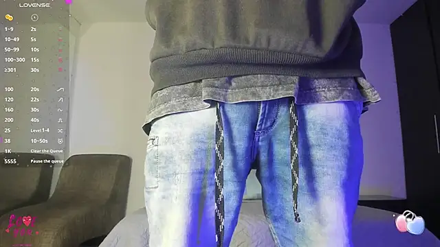 wyatt 3 online show from November 6, 12:20 pm