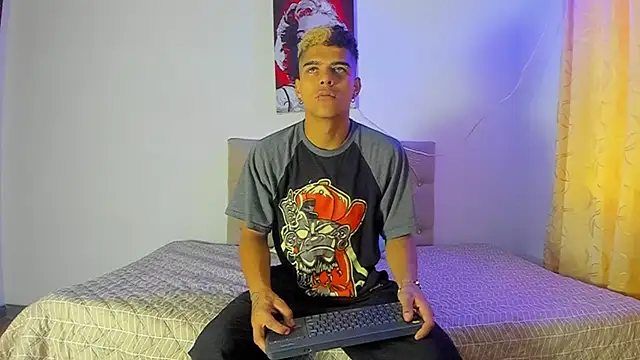 Snapshot of wyatt_3 chatting on September 18, 11:46 am wyatt 3 online show from September 18, 11:46 am