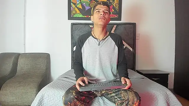 wyatt 3 online show from November 5, 11:57 am