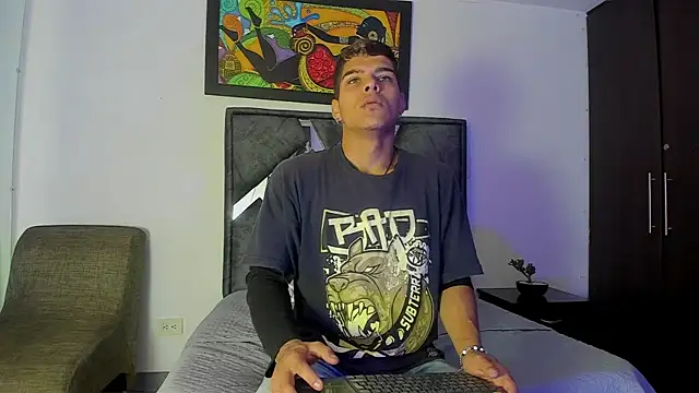 wyatt 3 online show from November 11, 12:22 pm