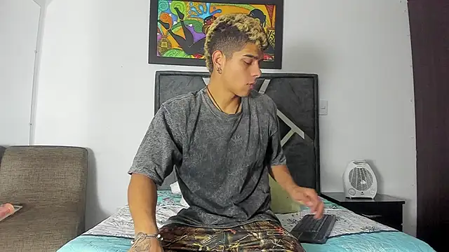 wyatt 3 online show from October 25, 10:58 am