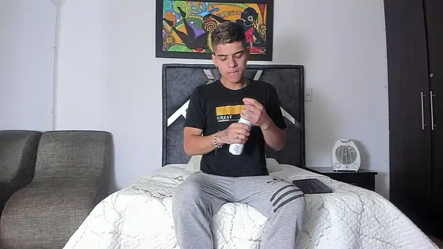 wyatt 3 online show from October 29, 12:15 pm