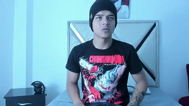 wyatt 3 online show from December 1, 12:39 pm