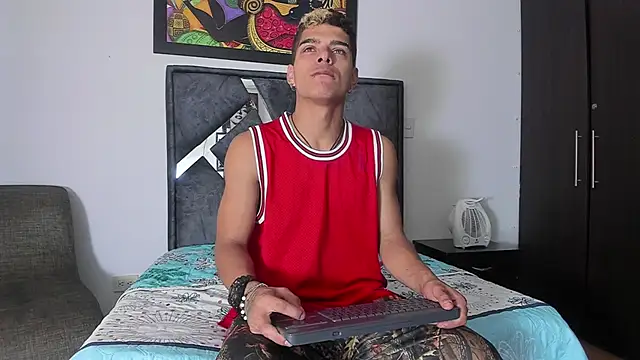 wyatt 3 online show from October 23, 1:10 pm