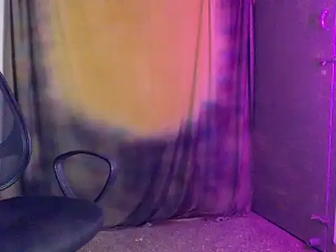 Hot-Honey20 online show from March 3, 1:51 pm