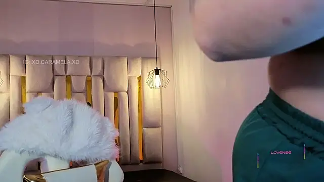 Snapshot of Melissa_Adamsx chatting on November 27, 11:21 am Melissa Adamsx online show from November 27, 11:21 am