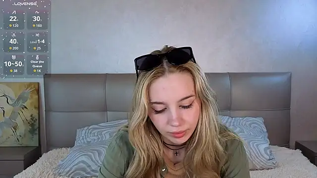 JaymieVigen online show from May 23, 3:05 am