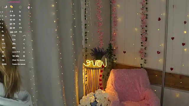 JaymieVigen online show from March 6, 3:23 am