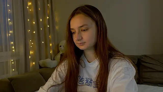 Snapshot of Lelia_Vibe chatting on May 2, 5:07 pm Lelia Vibe online show from May 2, 5:07 pm