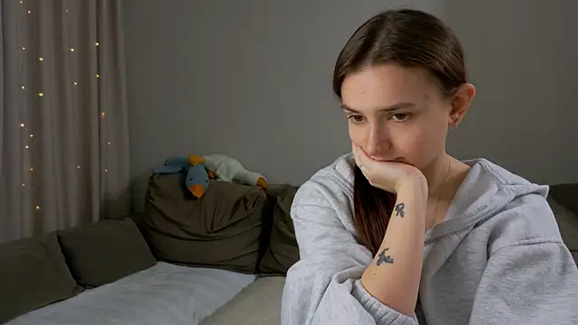 Lelia Vibe online show from February 5, 5:42 pm