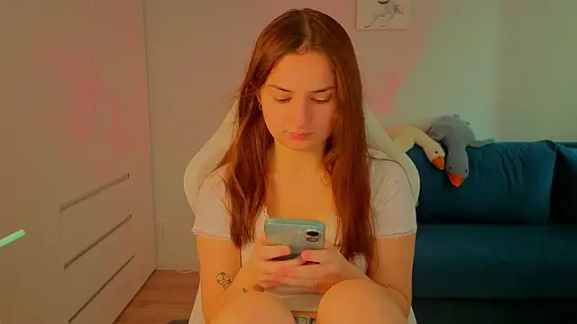 Lelia Vibe online show from September 20, 9:47 am