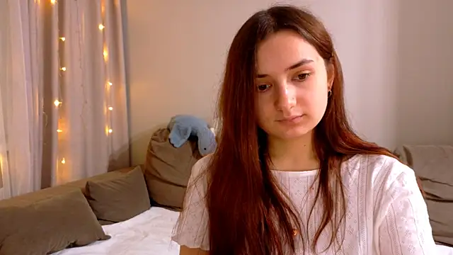 Lelia Vibe online show from December 19, 3:25 pm