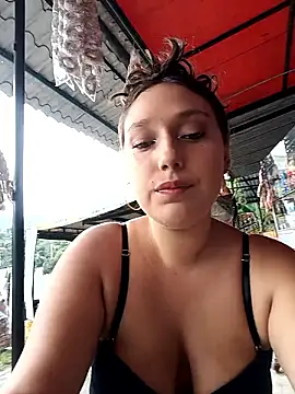 Naughty Samantha online show from January 9, 6:15 pm