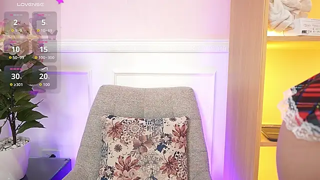 MilaCrave online show from January 14, 11:36 am