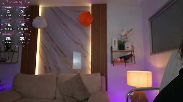 Snapshot of MilaCrave chatting on October 30, 11:41 am MilaCrave online show from October 30, 11:41 am