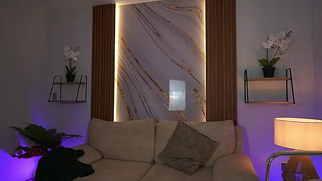 MilaCrave online show from December 4, 11:53 am