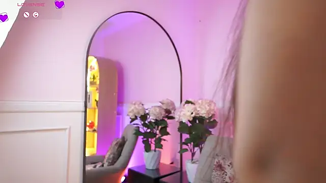 MilaCrave online show from March 17, 12:41 pm