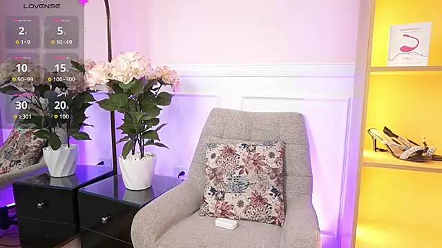 MilaCrave online show from January 16, 11:36 am