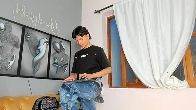 camillo virgil online show from December 3, 10:58 am