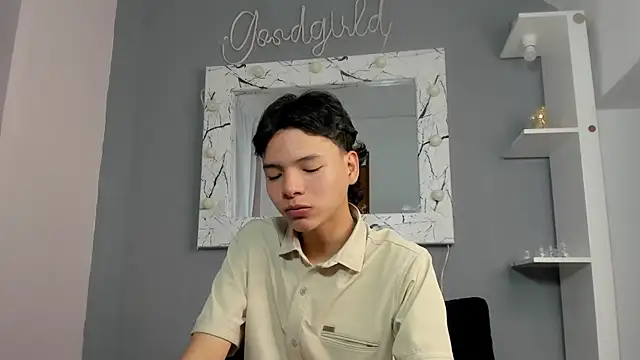 Snapshot of camillo_virgil chatting on September 13, 10:59 am camillo virgil online show from September 13, 10:59 am