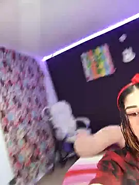 ingrid zese  online show from November 2, 9:09 pm