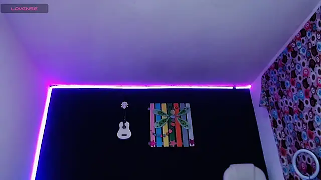 ingrid zese  online show from October 27, 5:58 pm