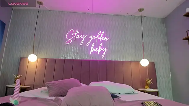 HANNA BASTIAN VC online show from November 18, 12:08 pm