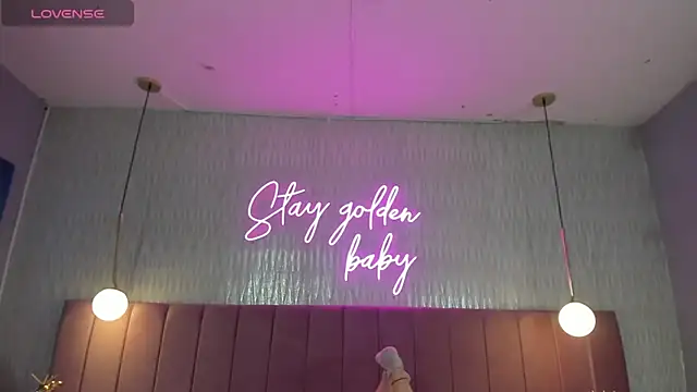 HANNA BASTIAN VC online show from October 28, 2:27 pm